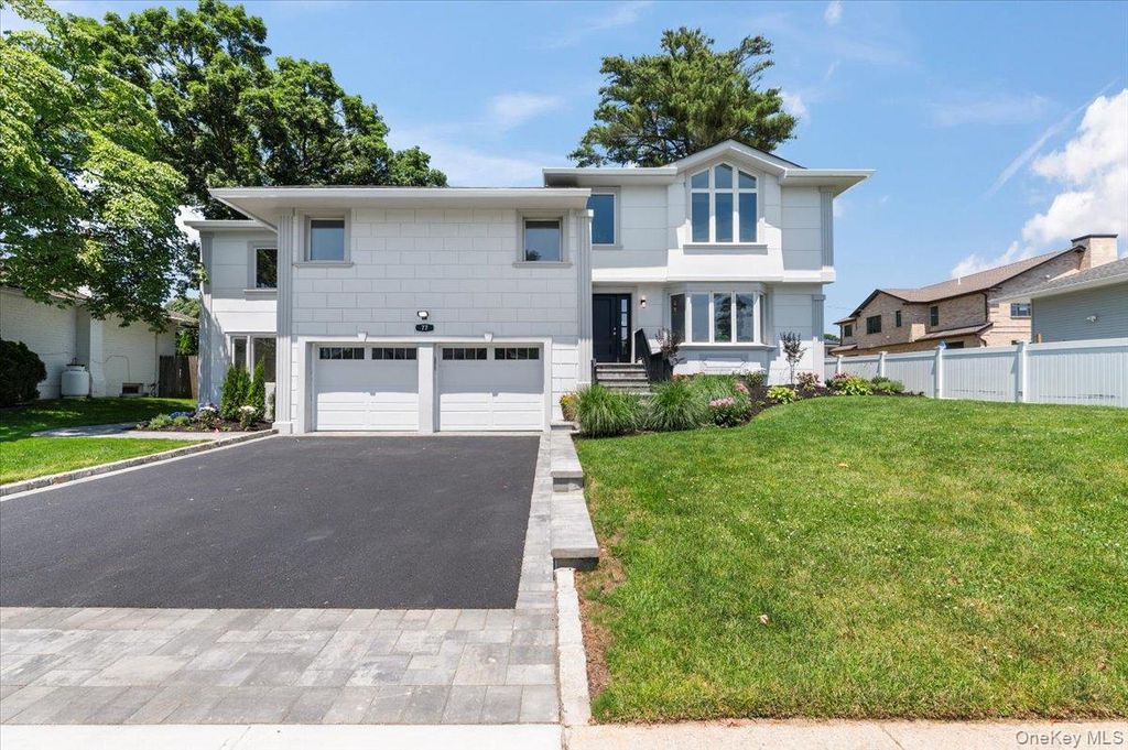 Photo of 77 Bounty Lane, Jericho, NY 11753 (MLS # 1011182)