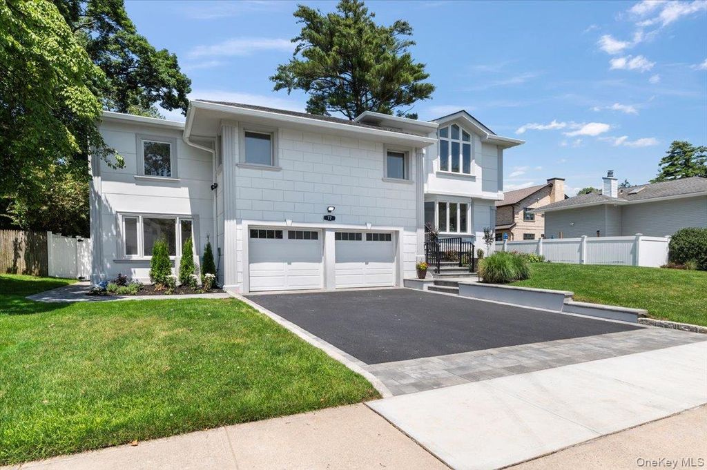 Photo of 77 Bounty Lane, Jericho, NY 11753 (MLS # 1011182)