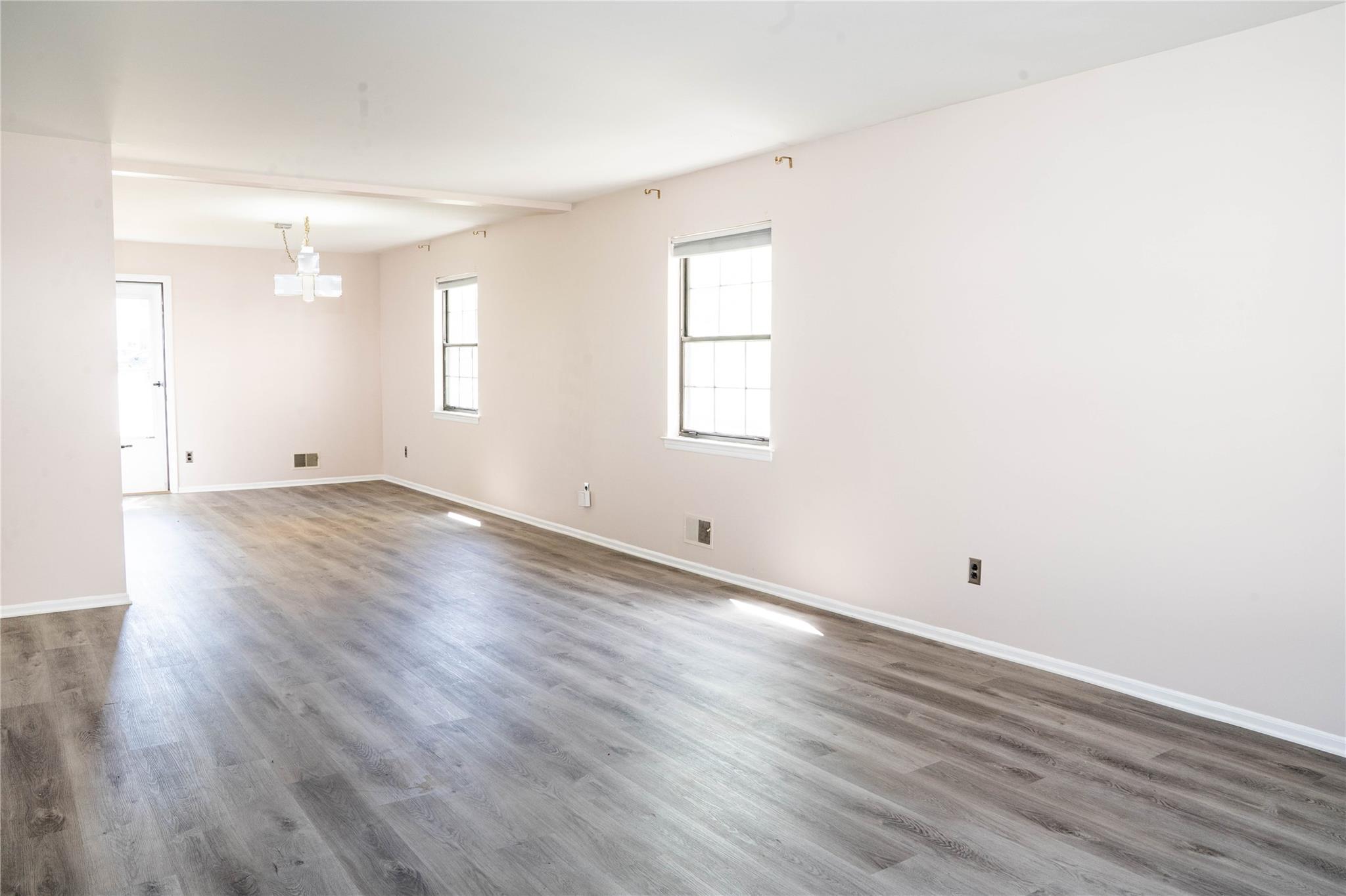 114 Somerset Drive, Suffern, New York image 7