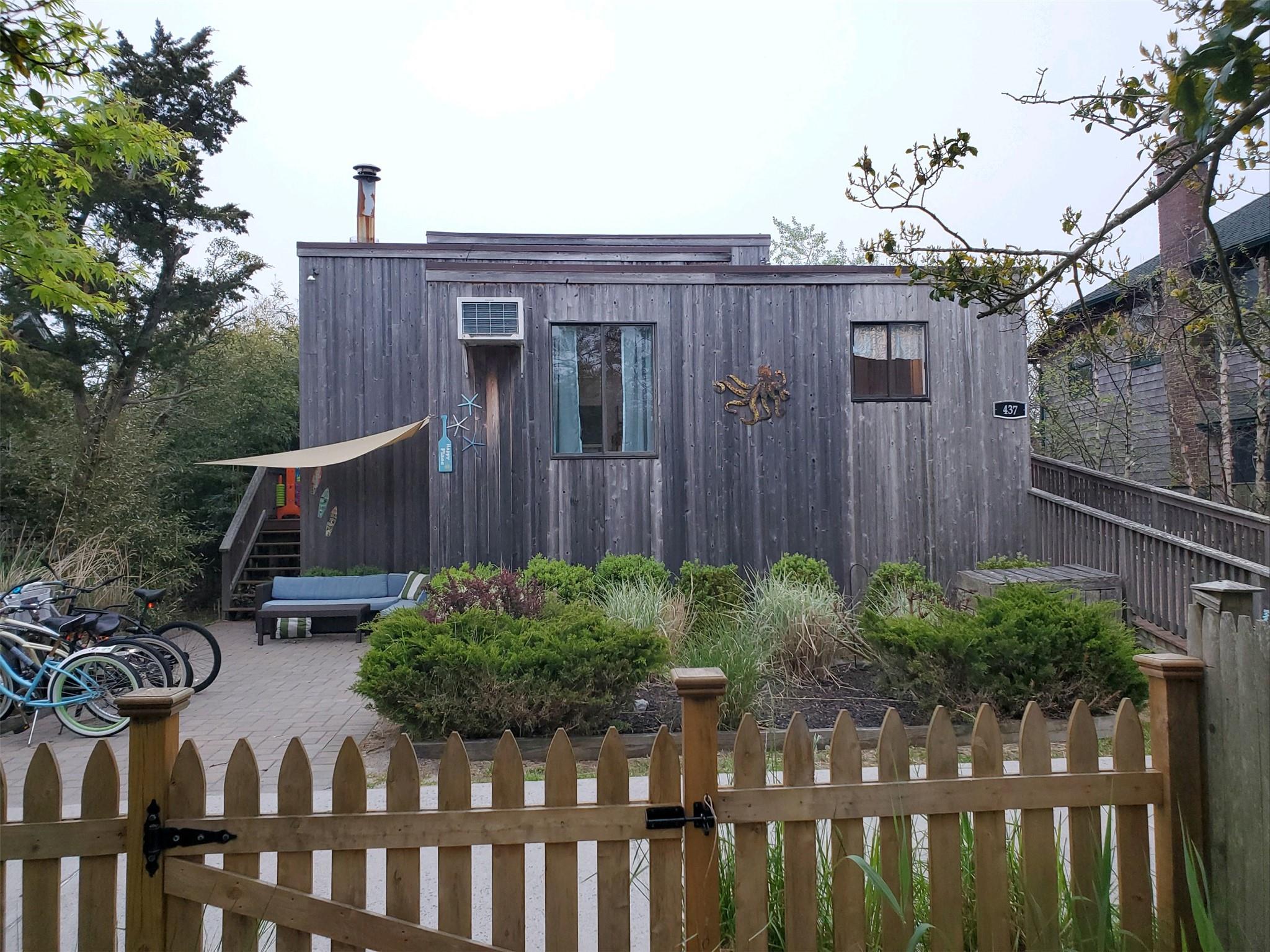 Rental Property at Dehnhoff Walk, Ocean Beach, Hamptons, NY - Bedrooms: 4 
Bathrooms: 2  - $6,000 MO.