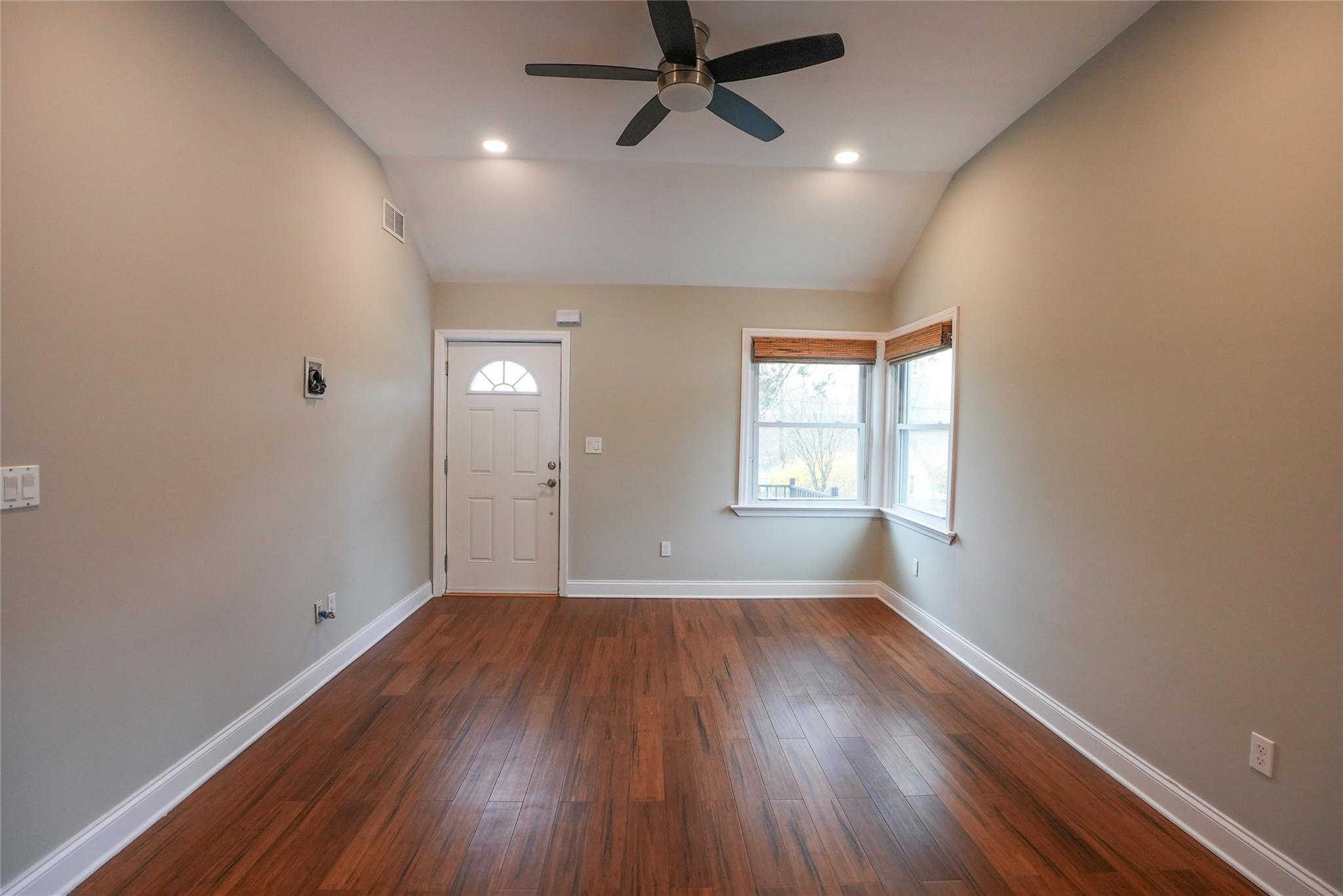 3196 Hollywood Street, Mohegan Lake, New York image 8