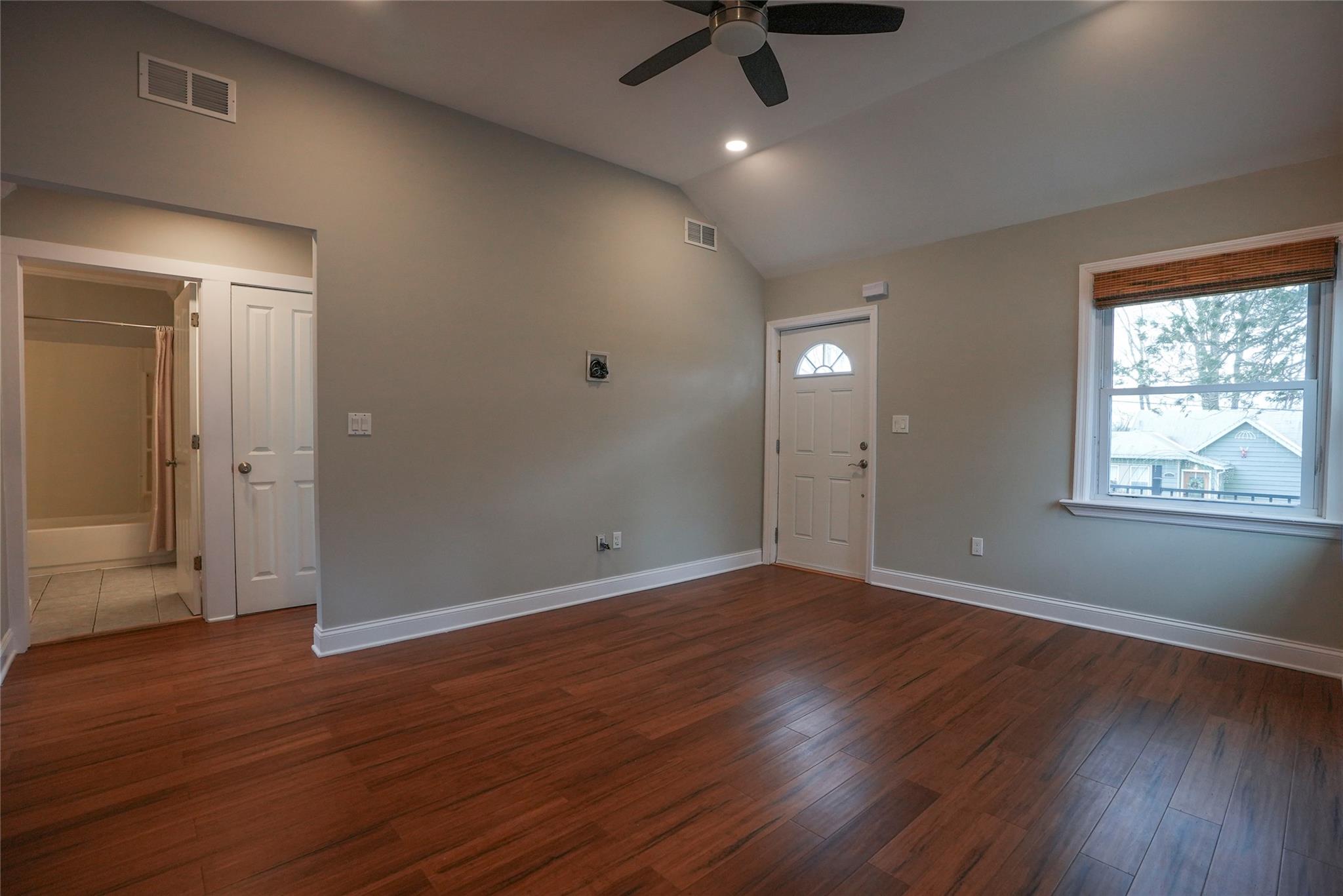 3196 Hollywood Street, Mohegan Lake, New York image 5