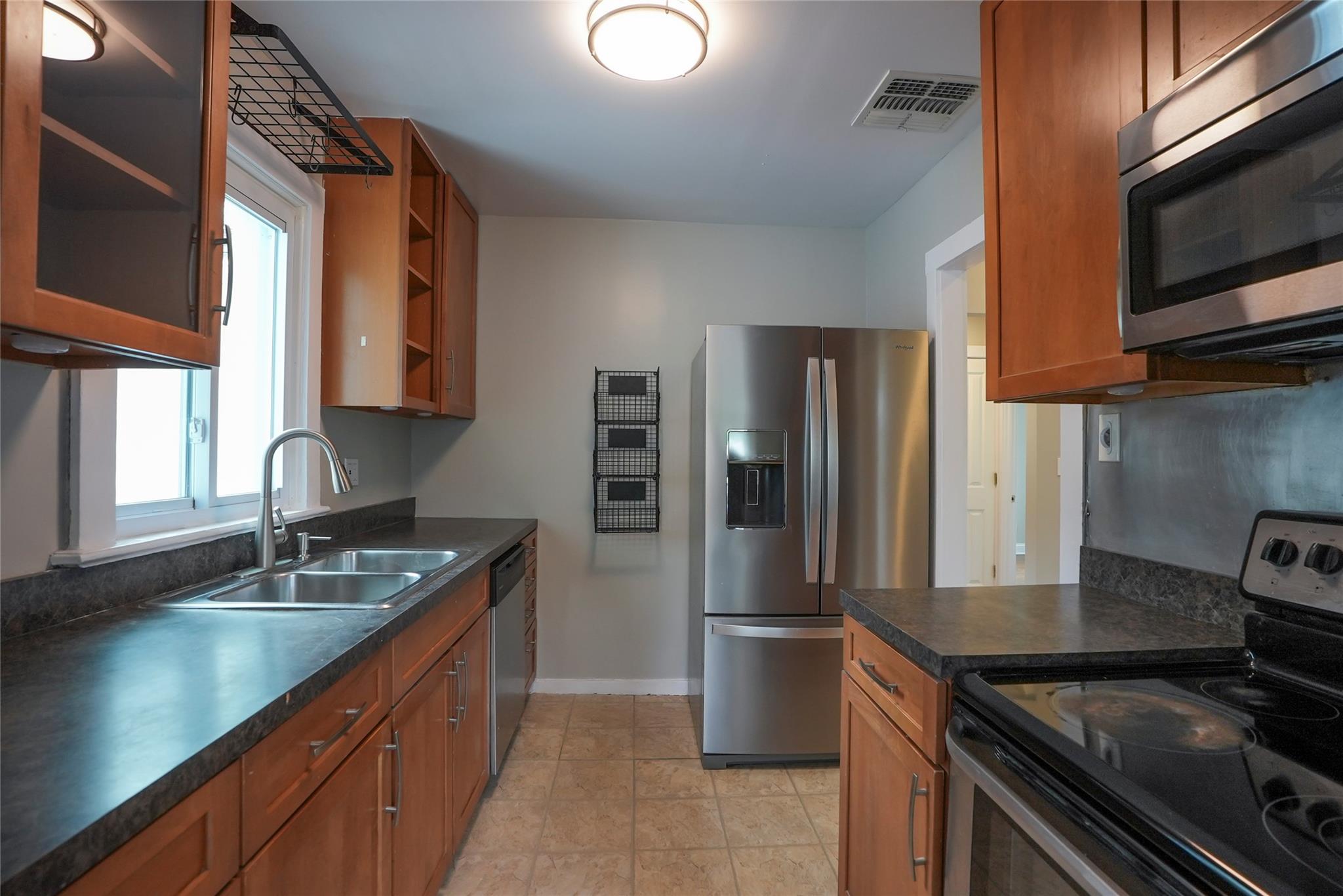 3196 Hollywood Street, Mohegan Lake, New York image 13