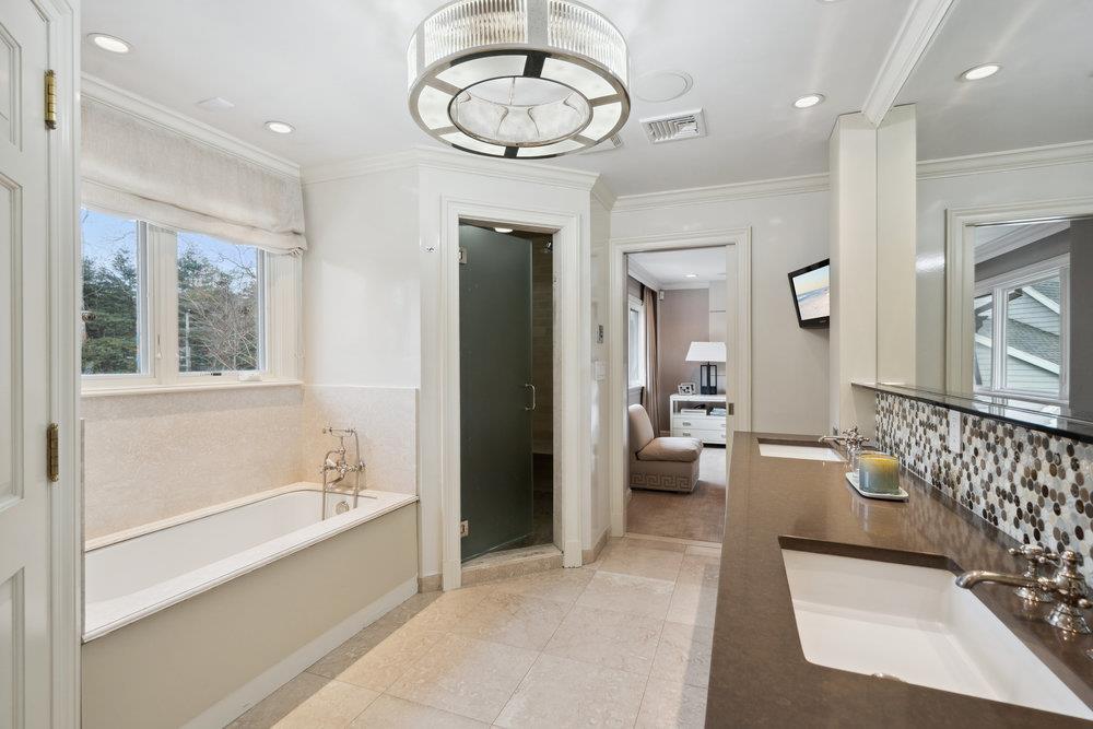 99 Wheatley Road, Old Westbury, New York image 29