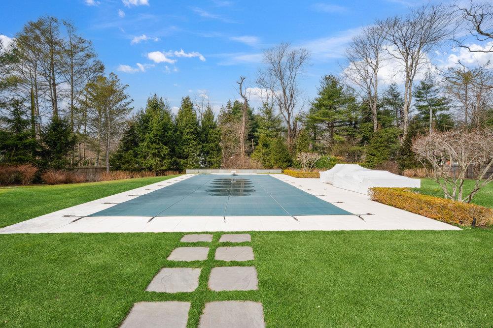 99 Wheatley Road, Old Westbury, New York image 44