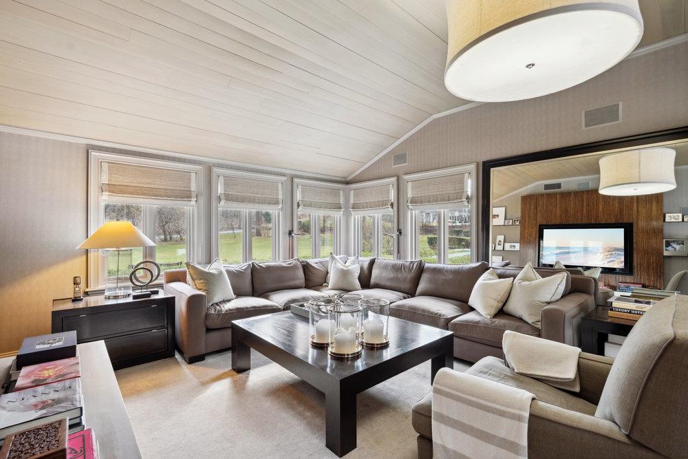 99 Wheatley Road, Old Westbury, New York image 13