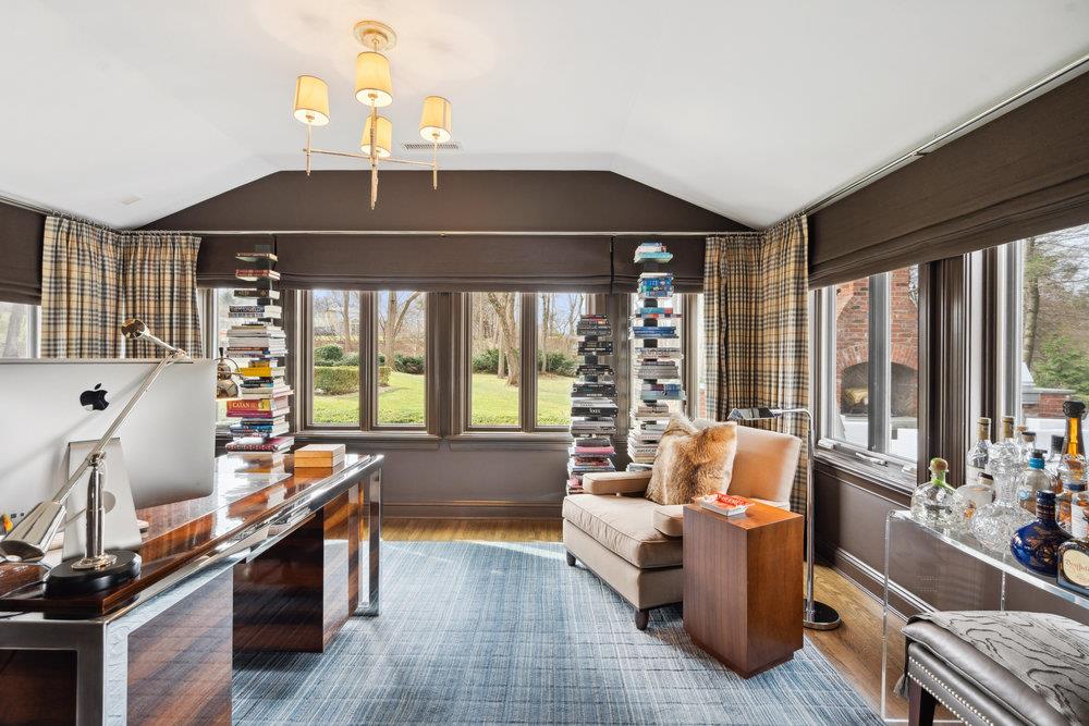 99 Wheatley Road, Old Westbury, New York image 18