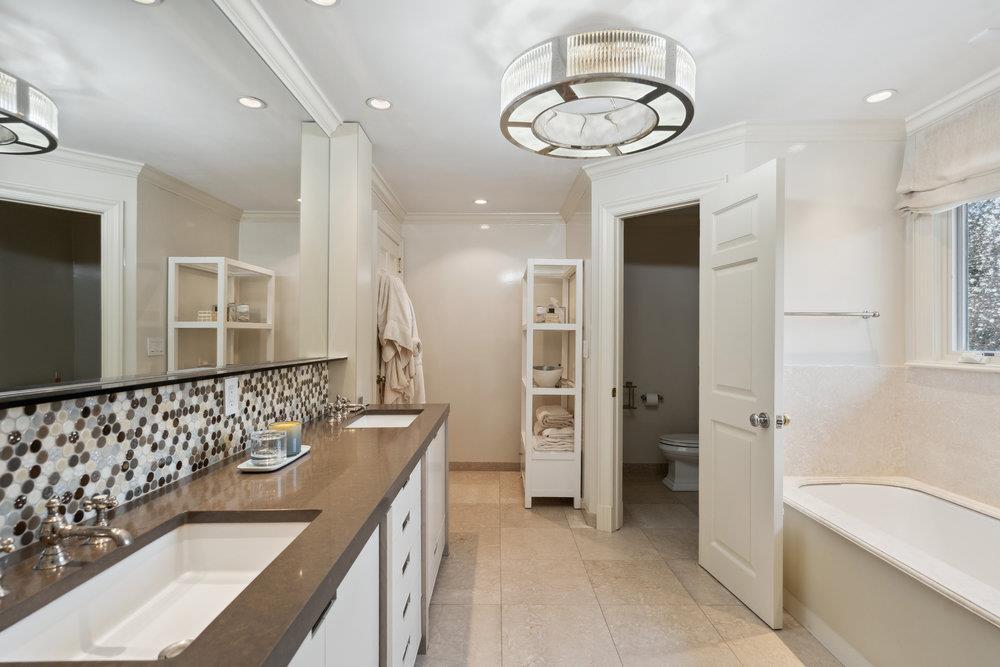 99 Wheatley Road, Old Westbury, New York image 30