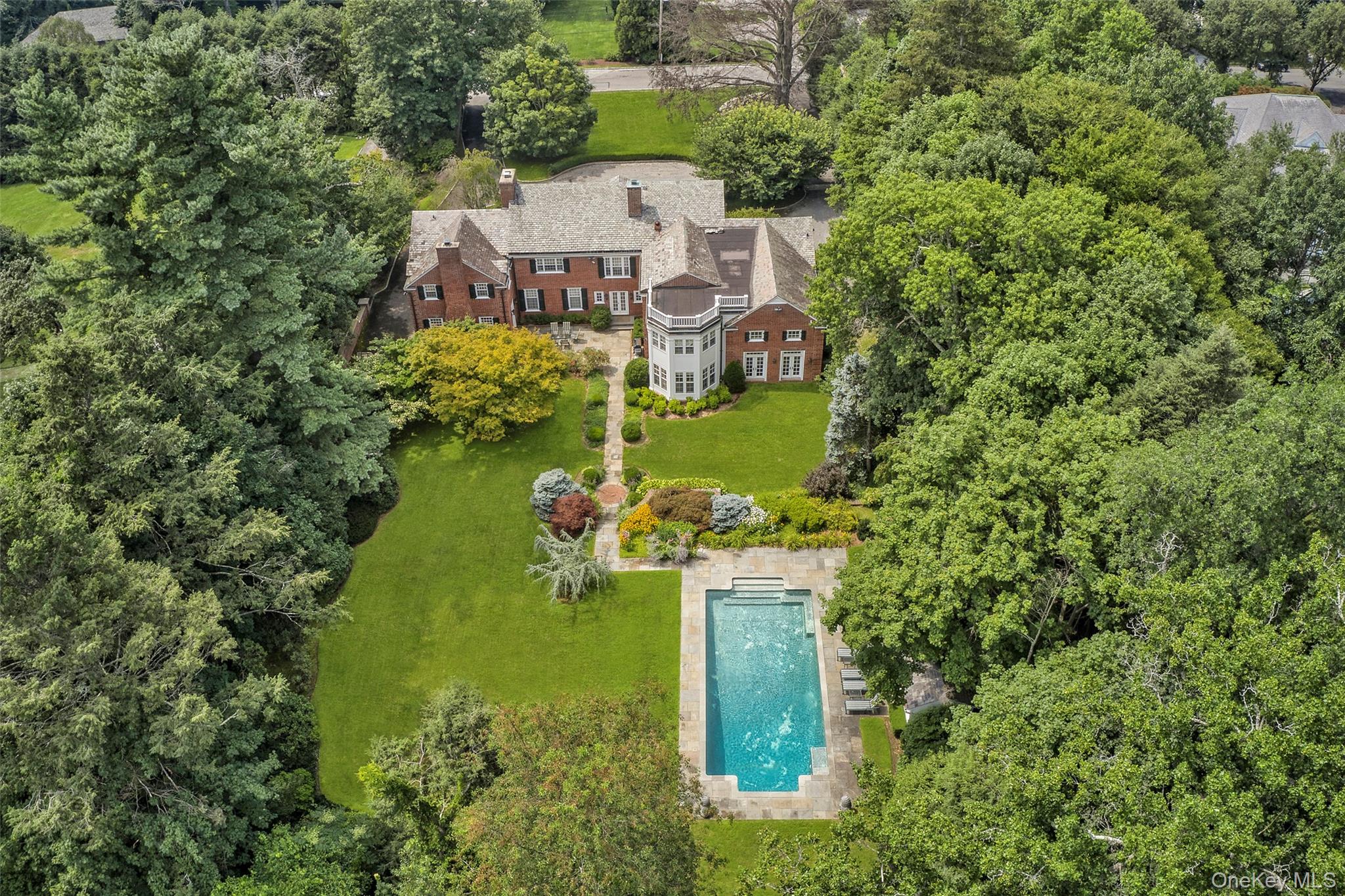8 Cooper Road