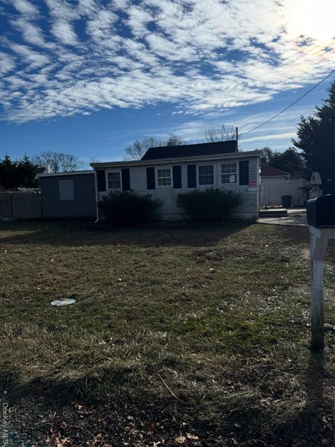 122 Manor Drive Brookhaven NY 11967