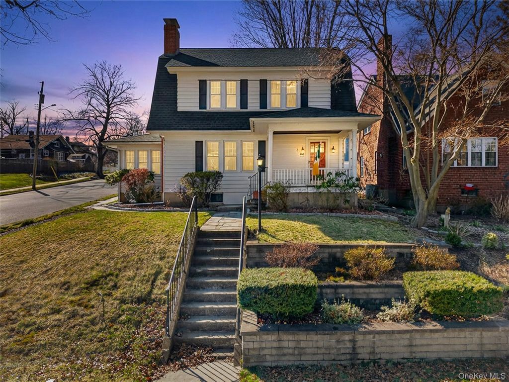 Photo of 1 City Terrace N, Newburgh, NY 12550 (MLS # 975091)