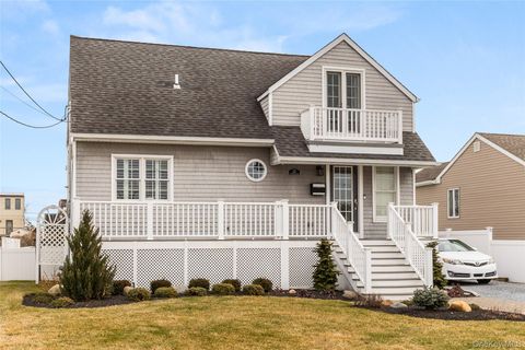 Photo of 20 Namkee Lane, Blue Point, NY 11715 (MLS # 951027)