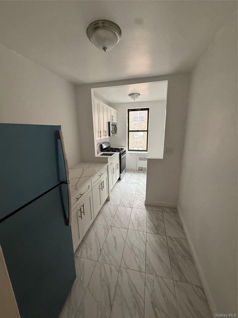 Homes For Sale - 103-25 68th Avenue #6G<br/> Forest Hills, NY 11375