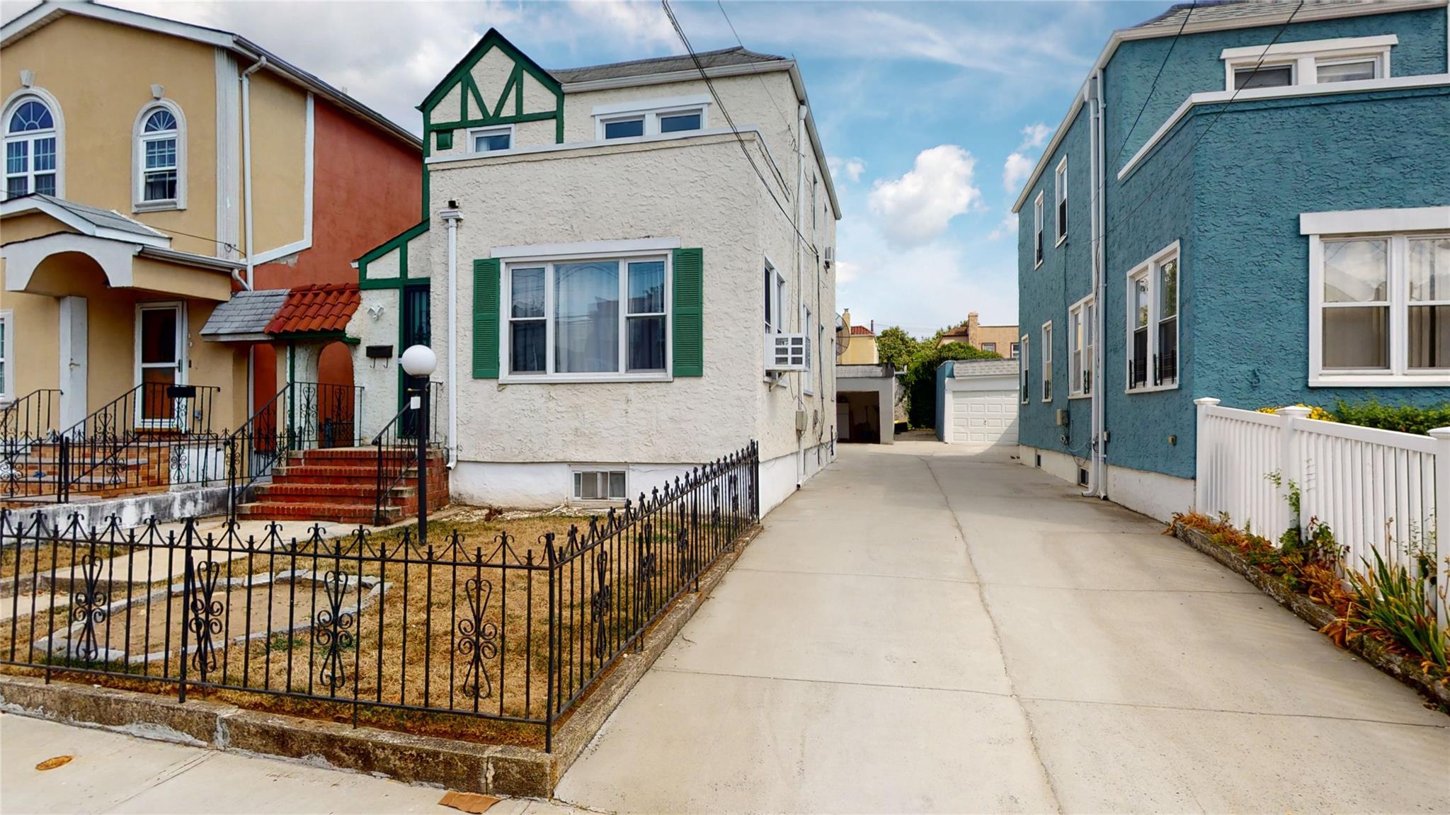 232nd Street, Laurelton, Queens, NY - 4 Bedrooms  
3 Bathrooms - 