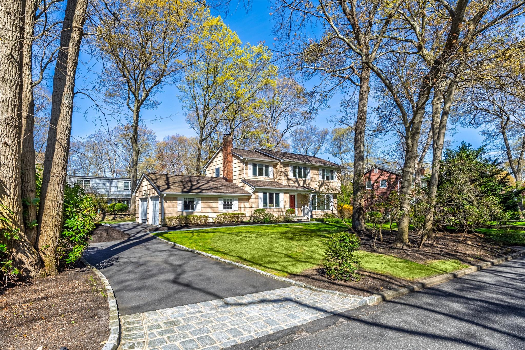 Property for Sale at Lincoln Avenue, Port Jefferson, Hamptons, NY - Bedrooms: 4 
Bathrooms: 2  - $749,996