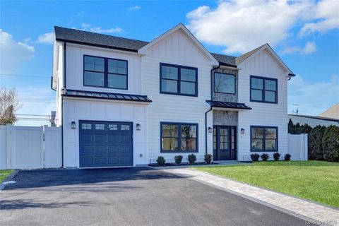 12 Dahlia Lane Wantagh NY 11793