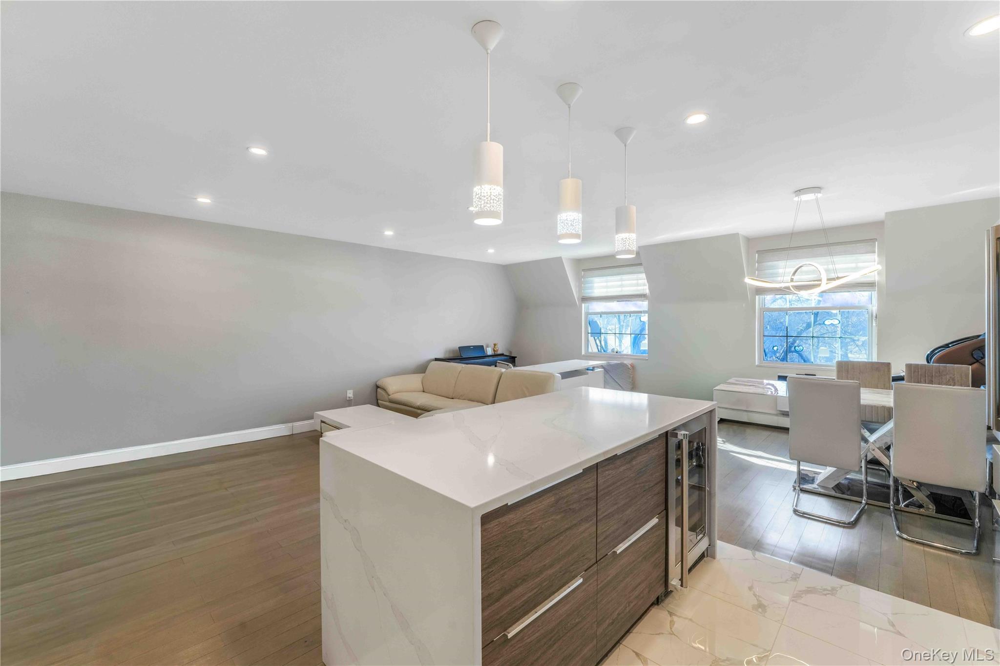 1324 Robin Lane 1195