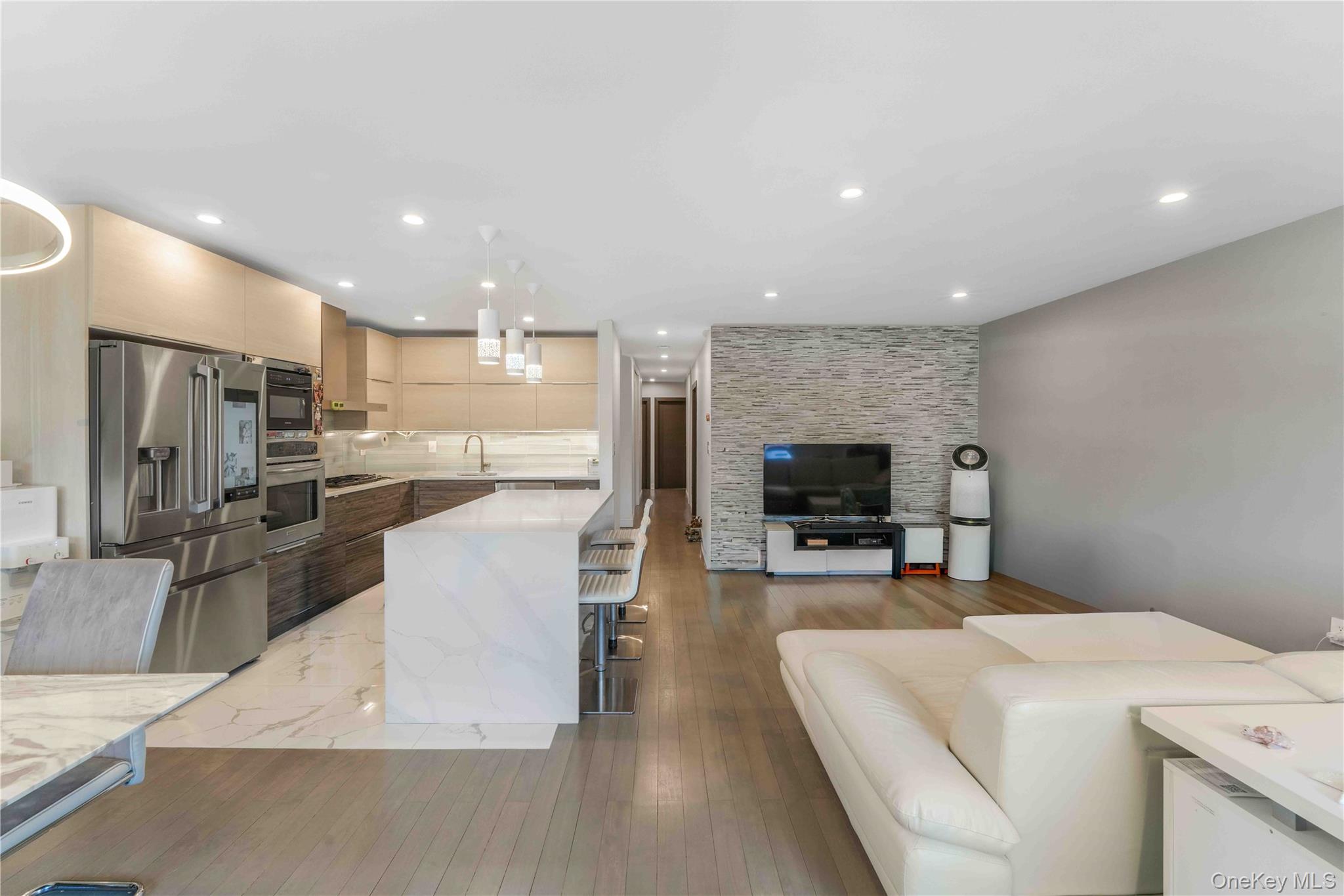 1324 Robin Lane 1195