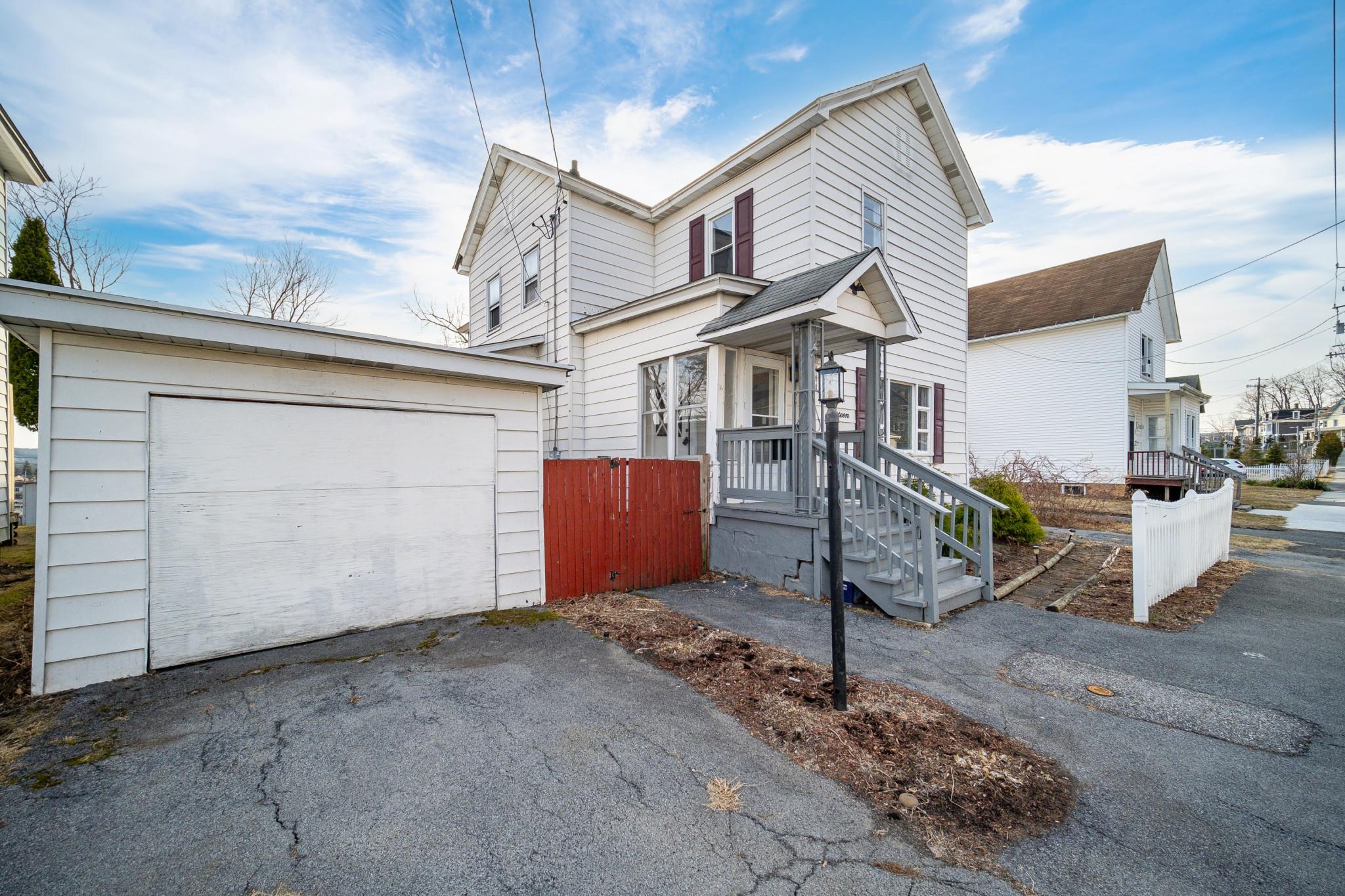15 W Clark Street, Port Jervis, New York image 1