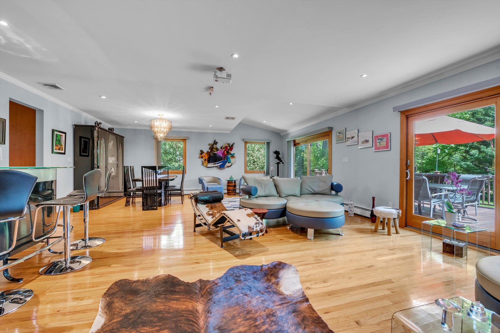 44 Fernwood Lane, Roslyn, New York image 6