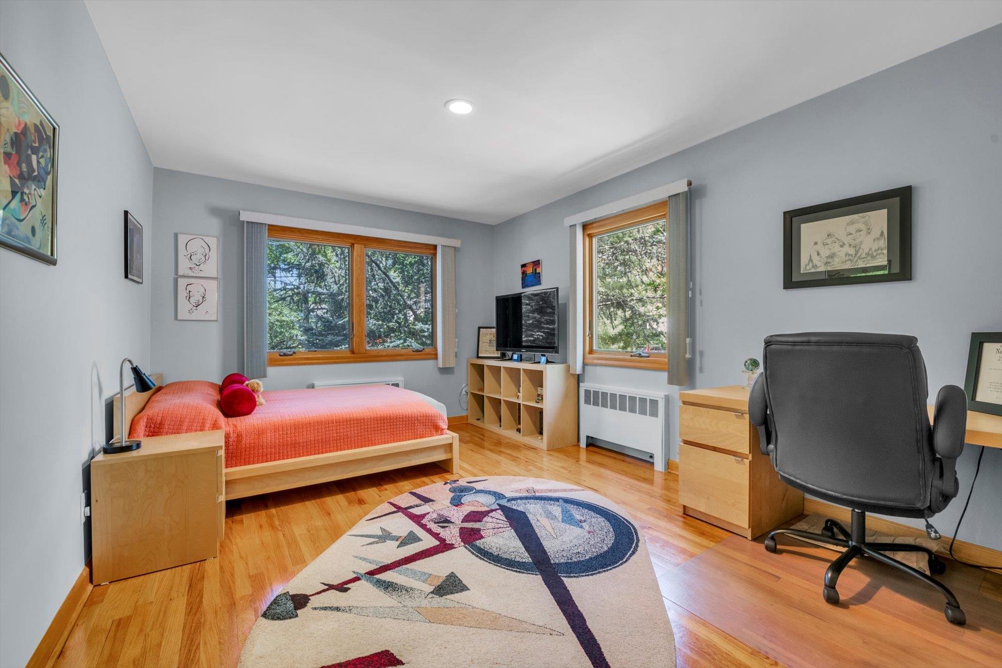 44 Fernwood Lane, Roslyn, New York image 17
