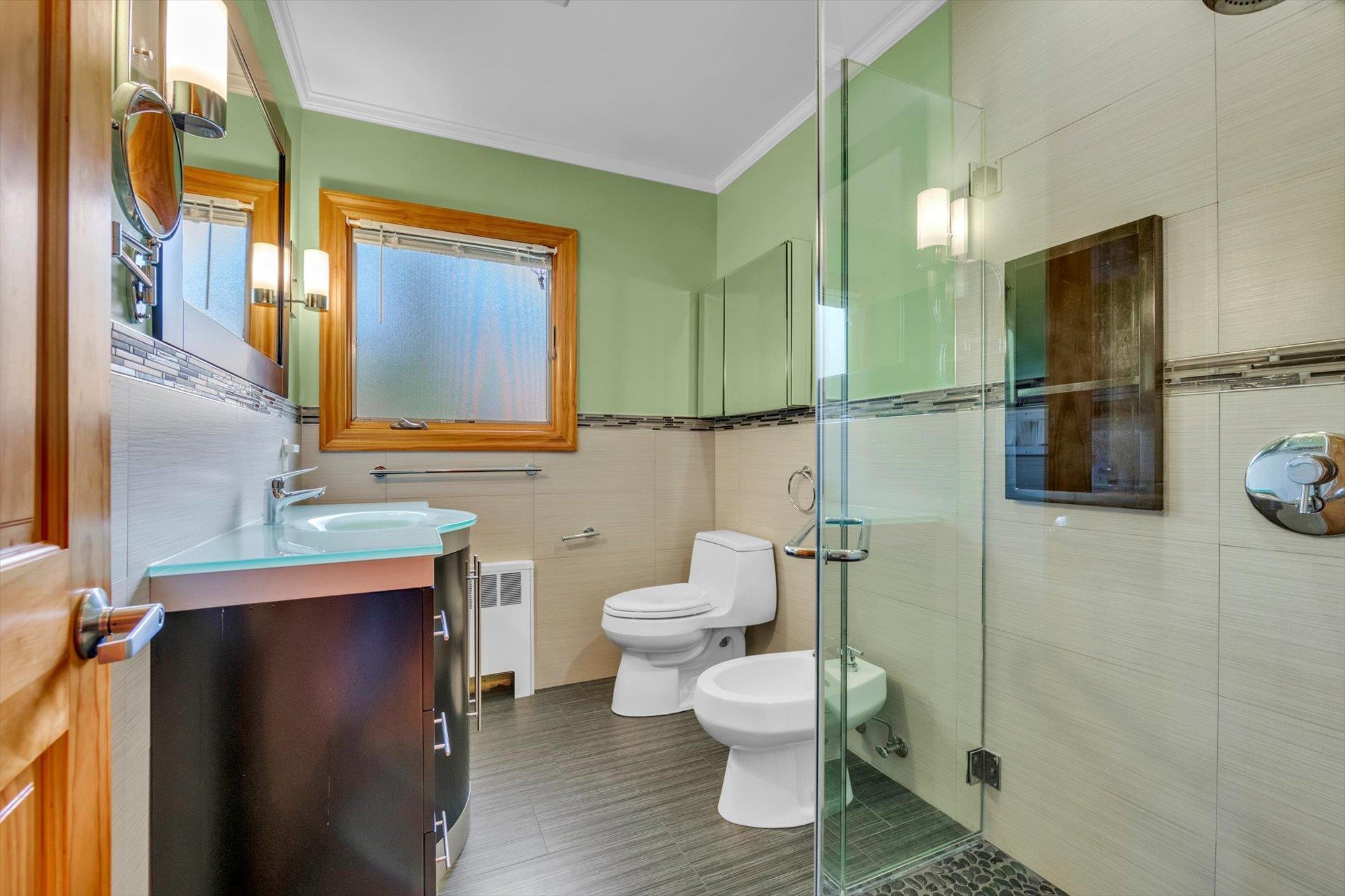 44 Fernwood Lane, Roslyn, New York image 16
