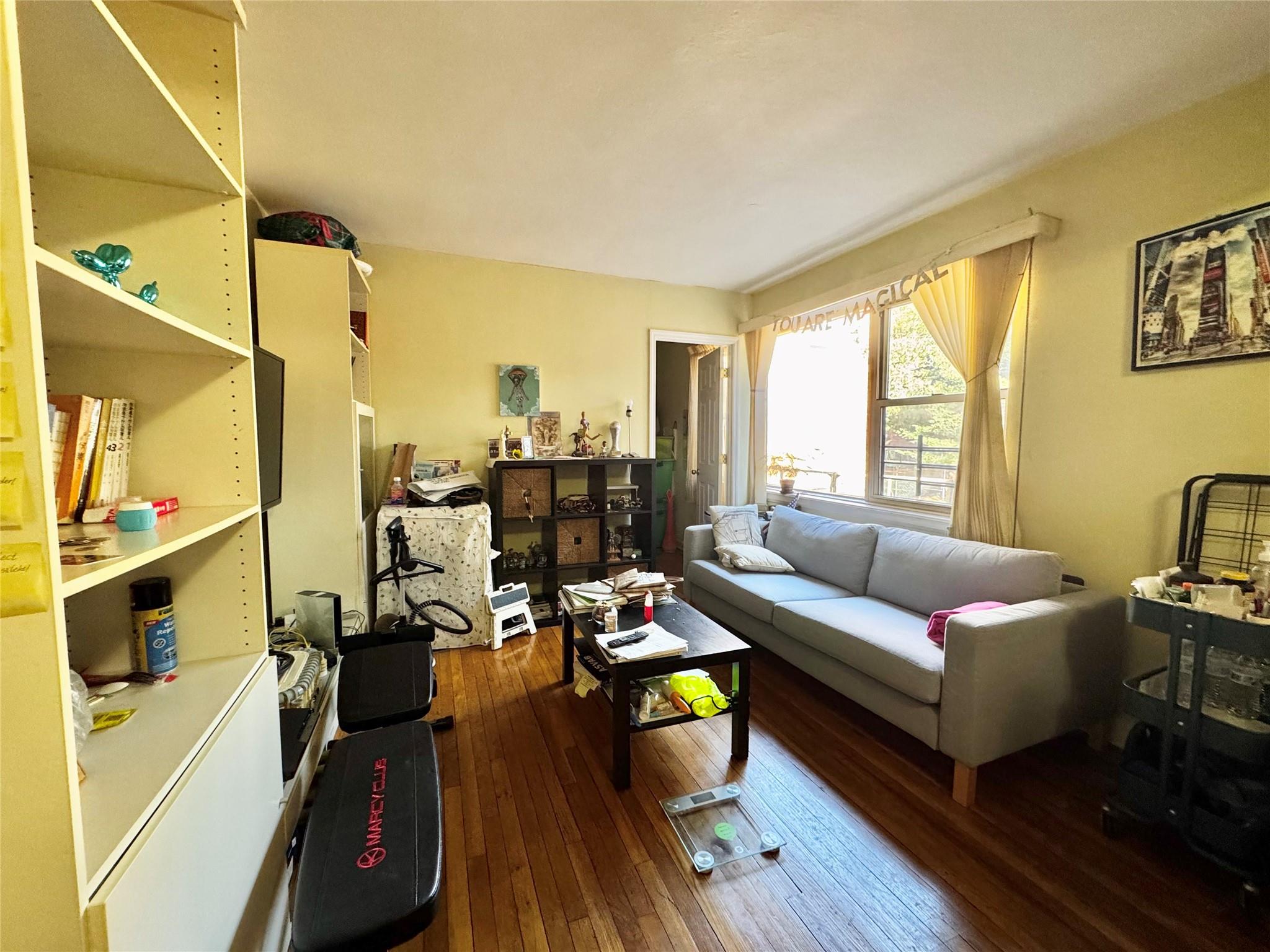 138-29 Jewel Ave Ave #2D, Kew Garden Hills, New York image 2