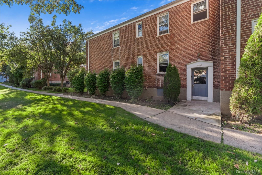 Photo of 2299 Palmer Avenue #K, New Rochelle, NY 10801 (MLS # 1060882)
