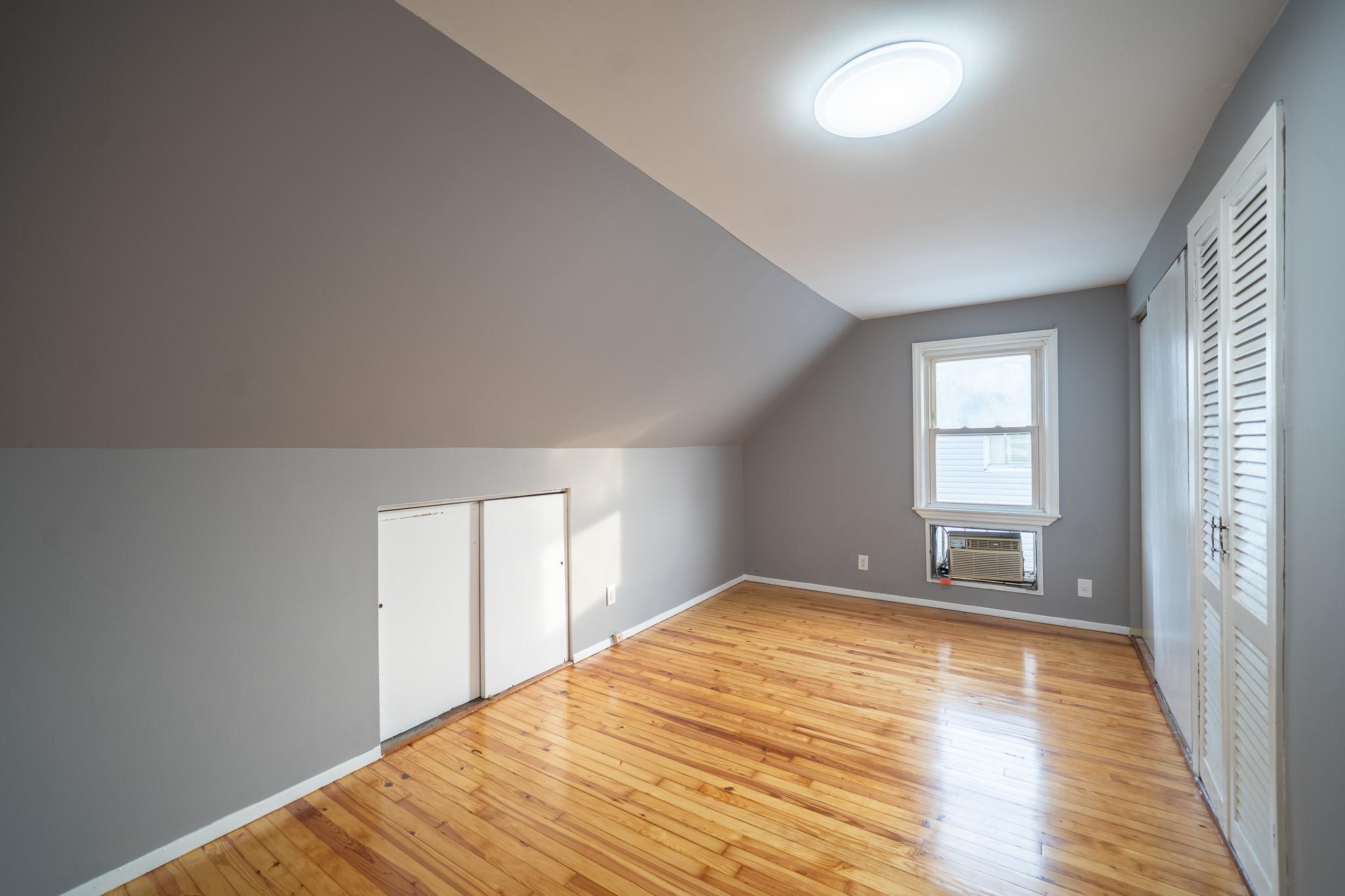 31 Peninsula Boulevard, Valley Stream, New York image 14
