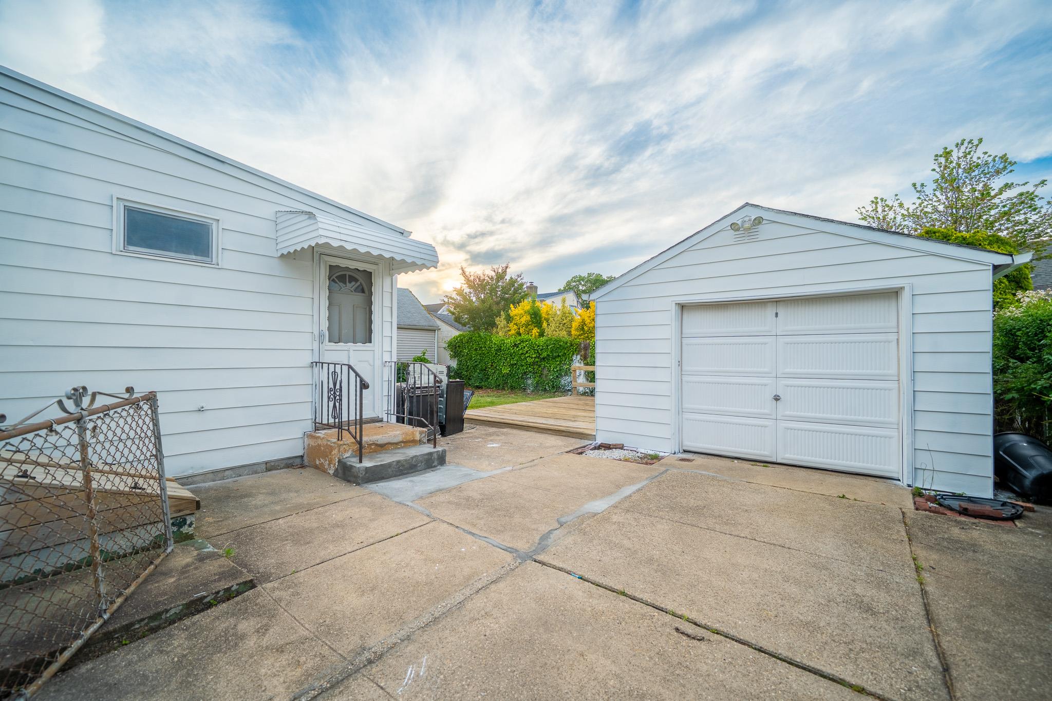 31 Peninsula Boulevard, Valley Stream, New York image 19