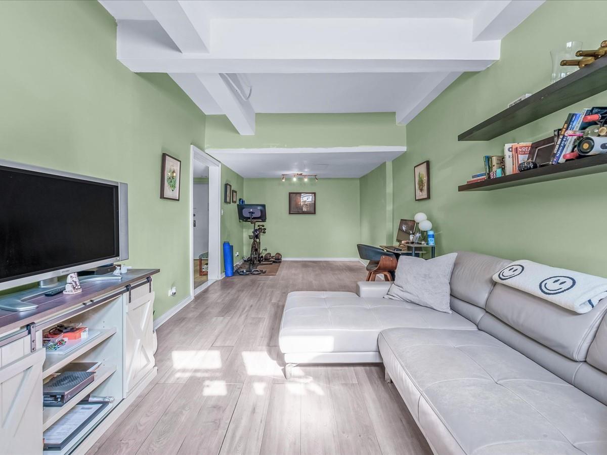 Property for Sale at Parsons Boulevard Apt Lh, Flushing, Queens, NY - Bedrooms: 1 
Bathrooms: 1 
Rooms: 4  - $239,000