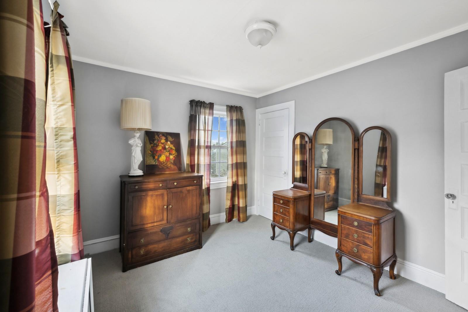 54 Ellis Avenue, North Port, New York image 17