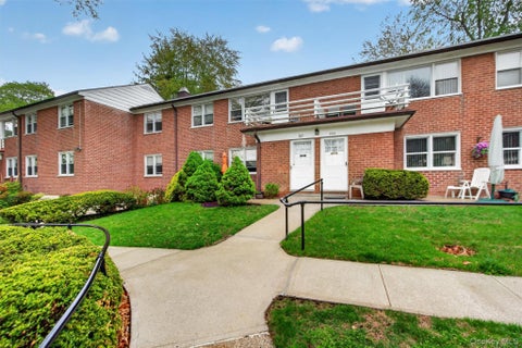 Homes For Sale - 221 Buckhout Street #221<br/> Westchester County, Irvington, NY 10533