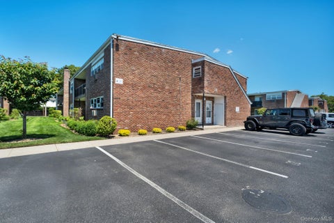 Homes For Sale - 14 Ivy Street #1A<br/> Farmingdale, NY 11735