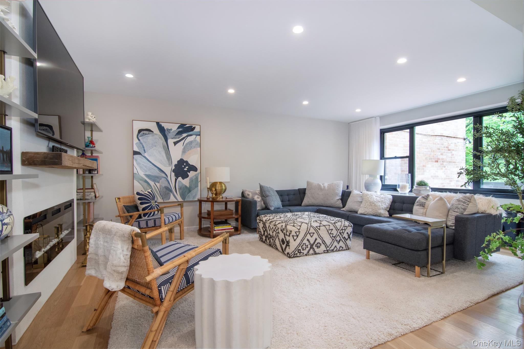 72 Pondfield Road West 1G