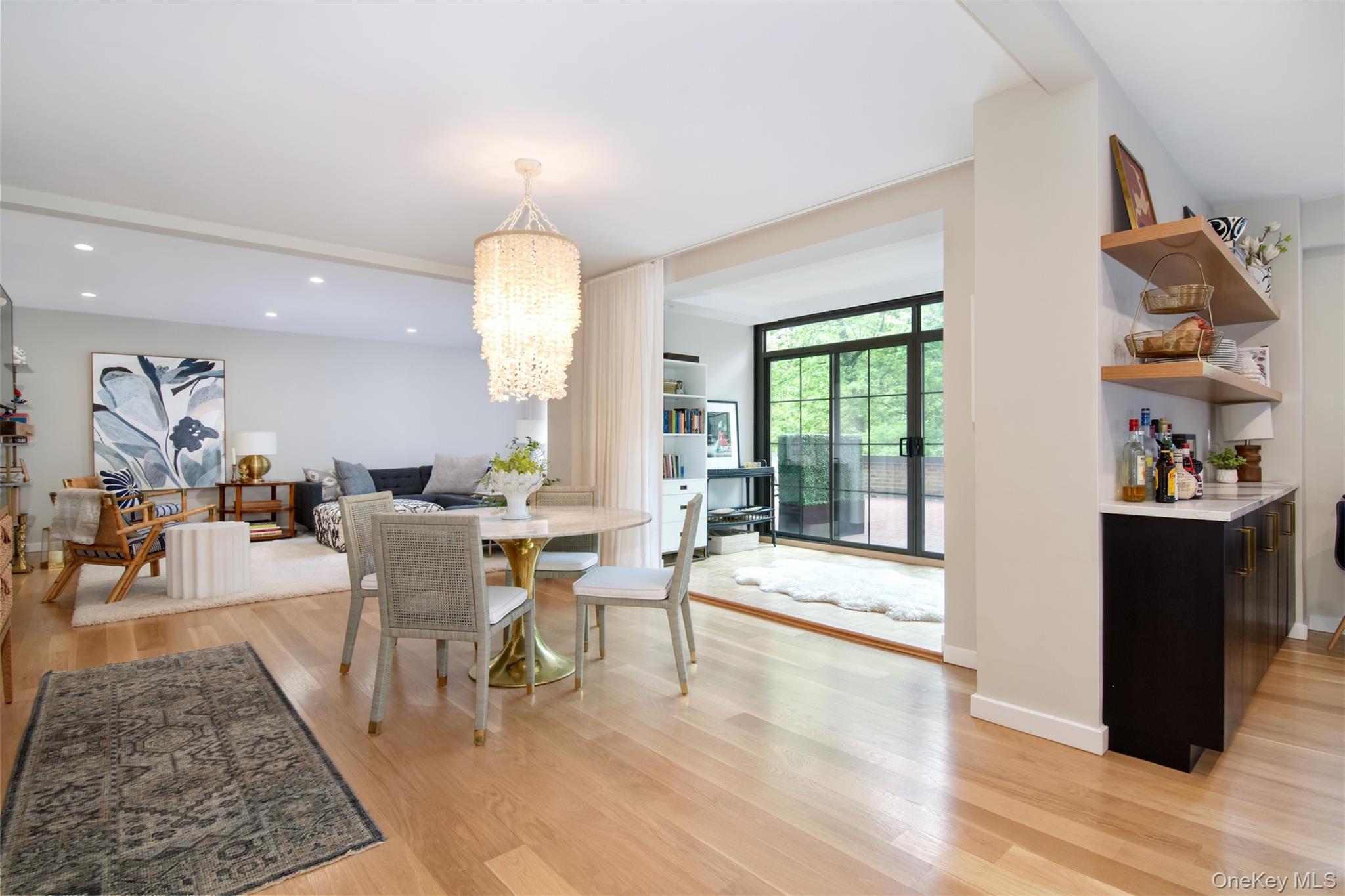 72 Pondfield Road West 1G