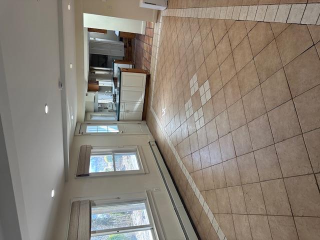 Oyster Bay, New York 11547, United States, 3 Bedrooms Bedrooms, ,2 BathroomsBathrooms,Residential,Active,81811