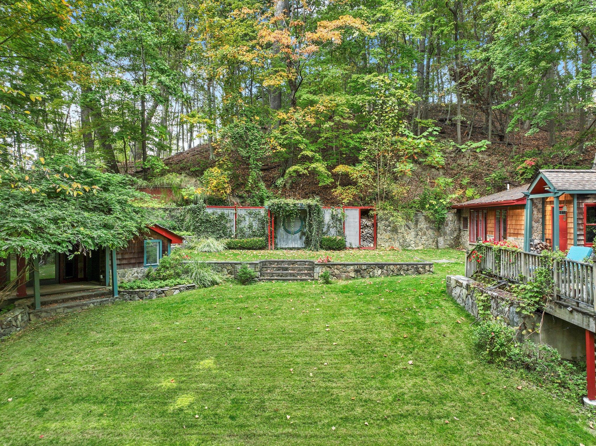 521 Scarborough Road, Briarcliff Manor, New York image 5
