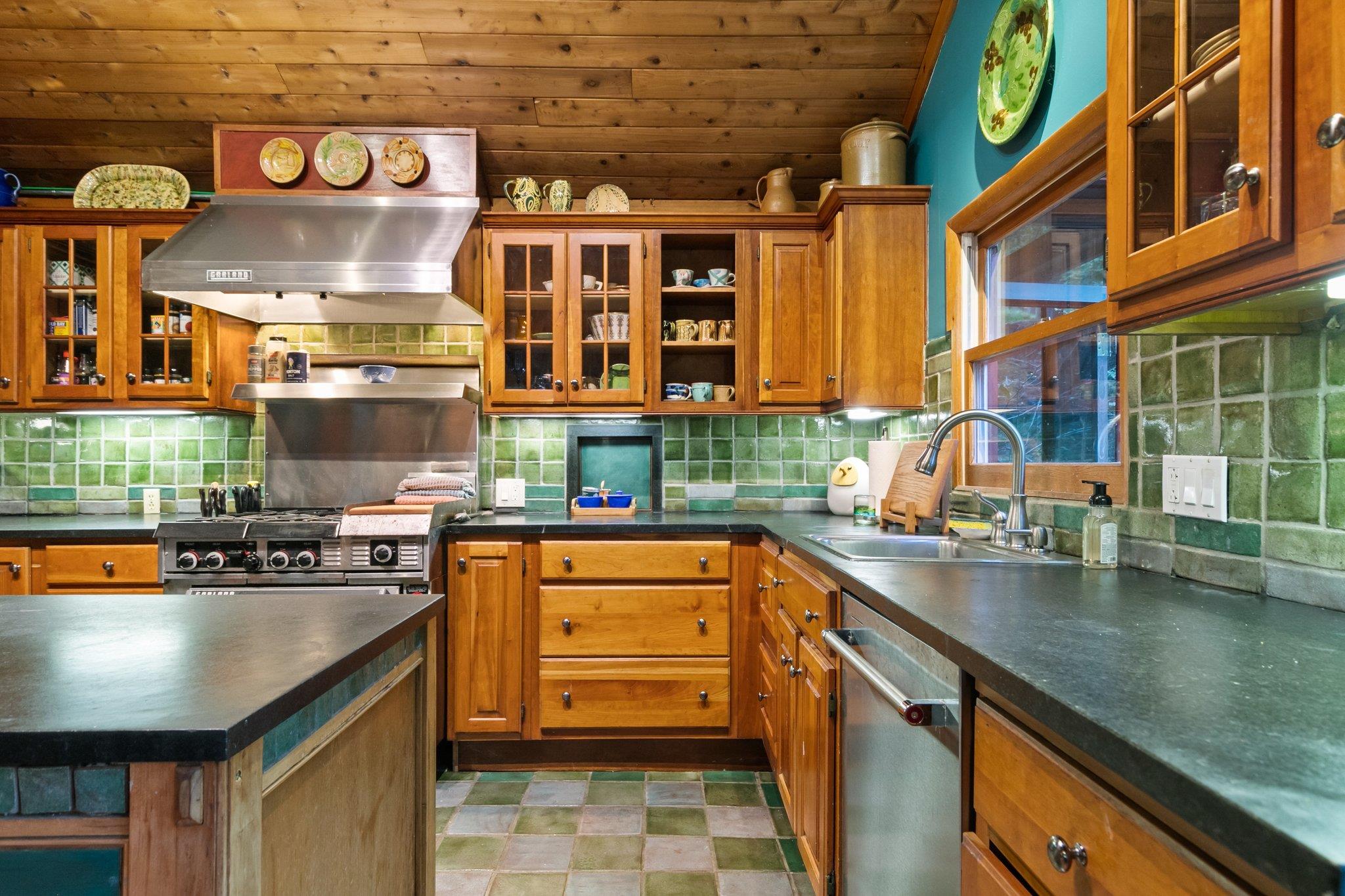 521 Scarborough Road, Briarcliff Manor, New York image 15