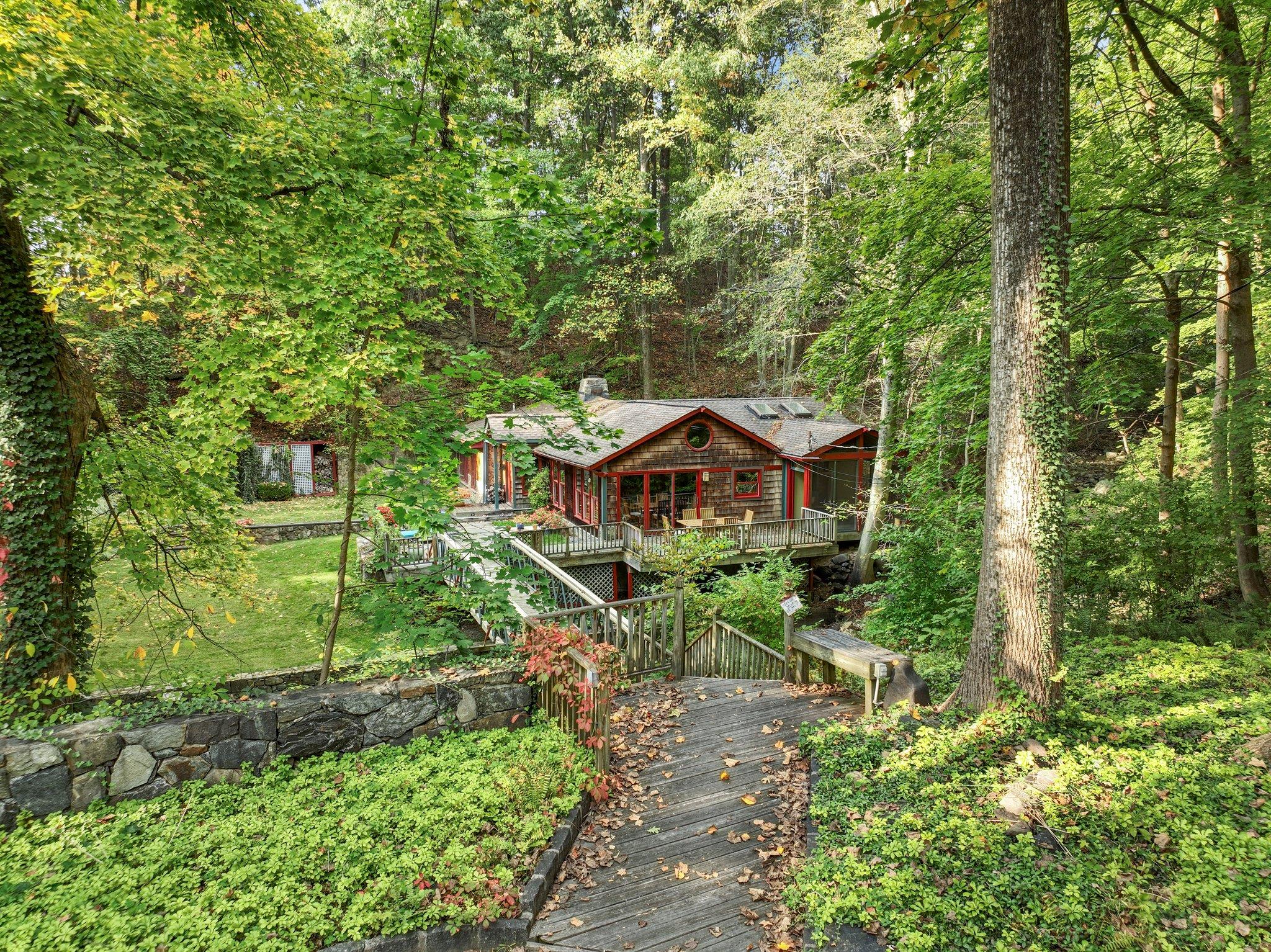 521 Scarborough Road, Briarcliff Manor, New York image 41