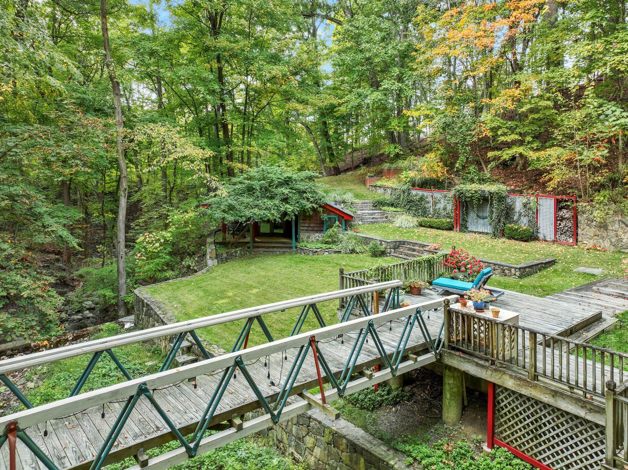 521 Scarborough Road, Briarcliff Manor, New York image 43
