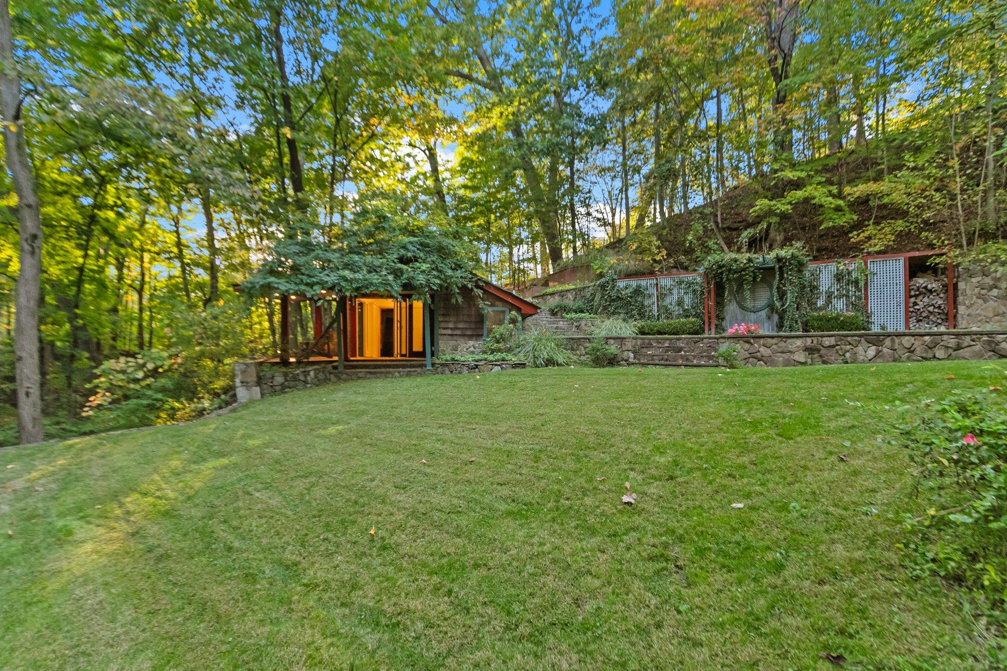 521 Scarborough Road, Briarcliff Manor, New York image 29