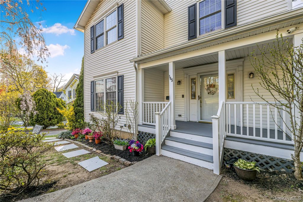 Photo of 145 Walworth Avenue, White Plains, NY 10606 (MLS # 989660)