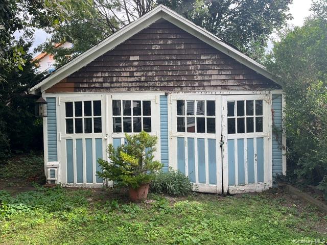 149-18 Cherry Avenue