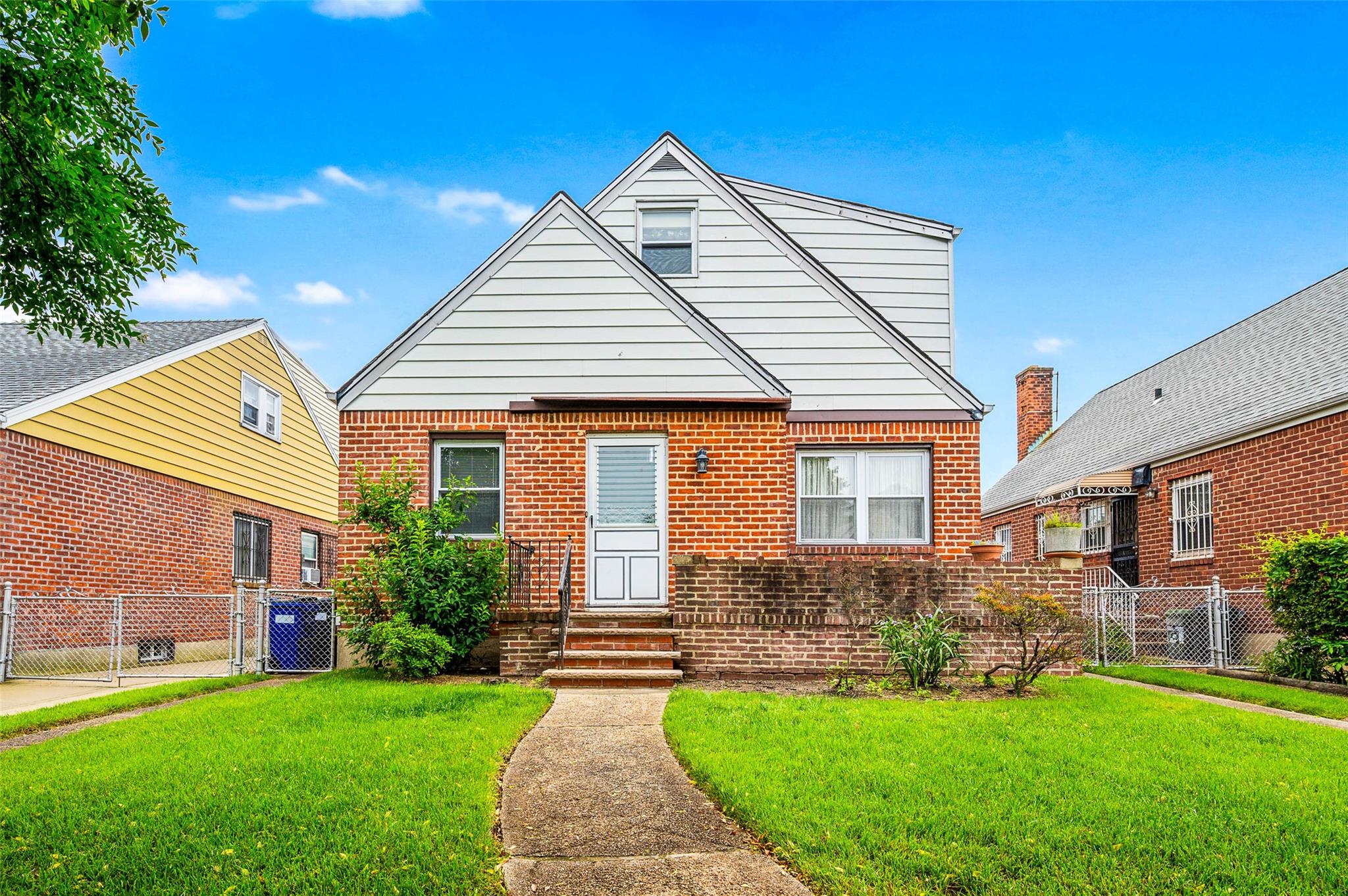 234th Street, Laurelton, Queens, NY - 4 Bedrooms  
2 Bathrooms  
7 Rooms - 