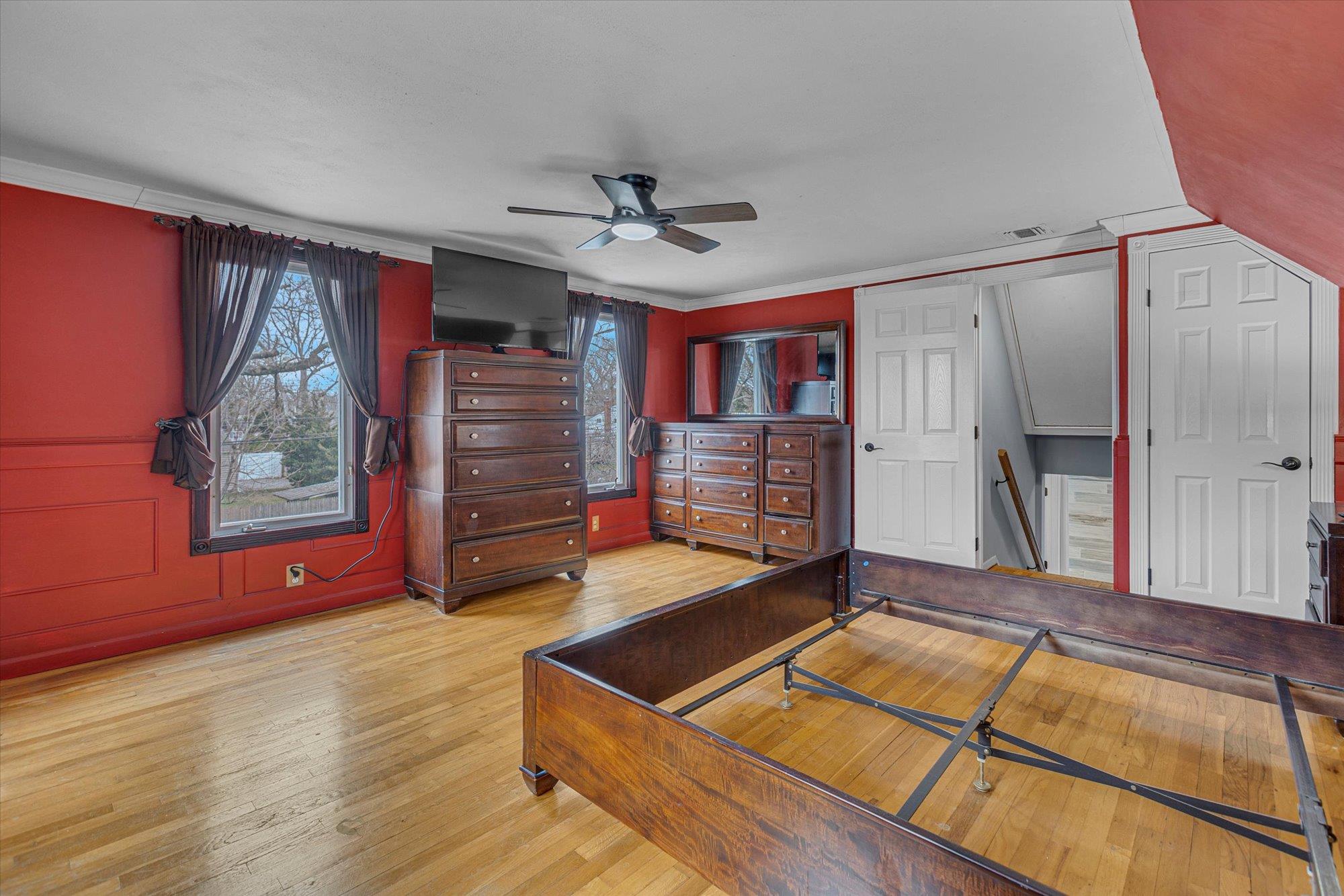 44 Picket Lane, Centereach, New York image 9