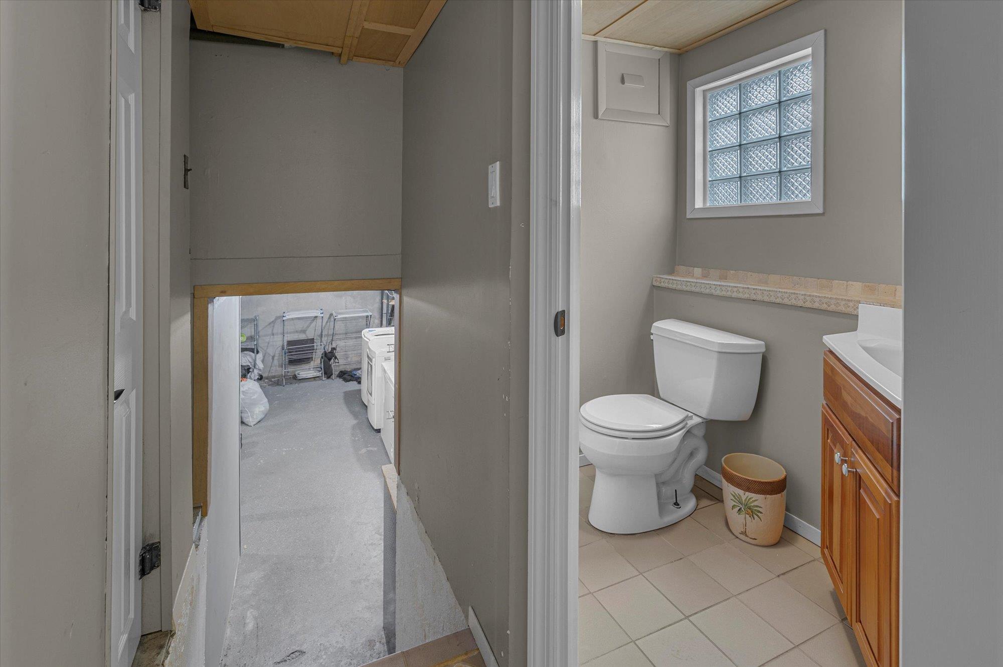 44 Picket Lane, Centereach, New York image 17