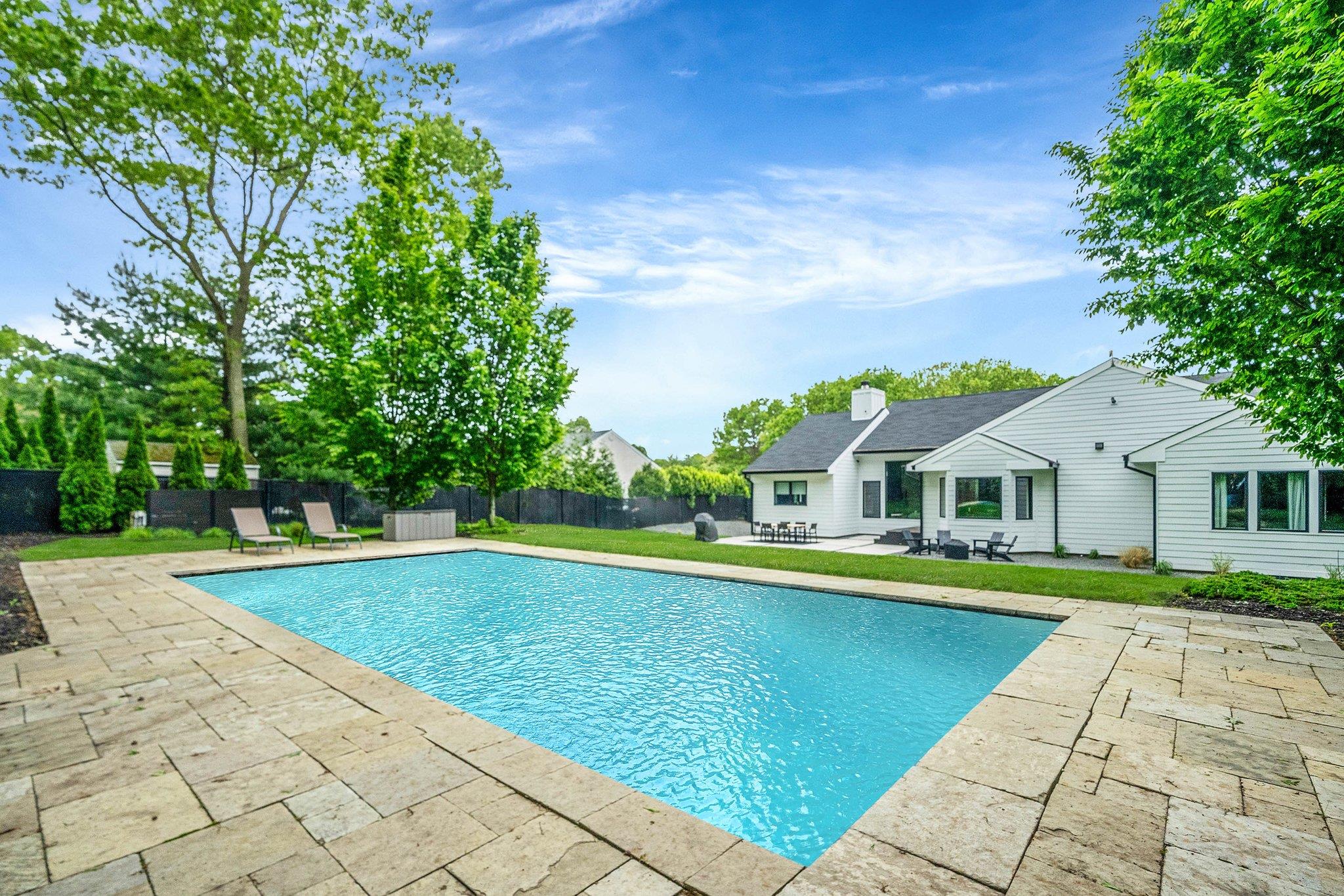 57 Varsity Boulevard, East Setauket, New York image 12