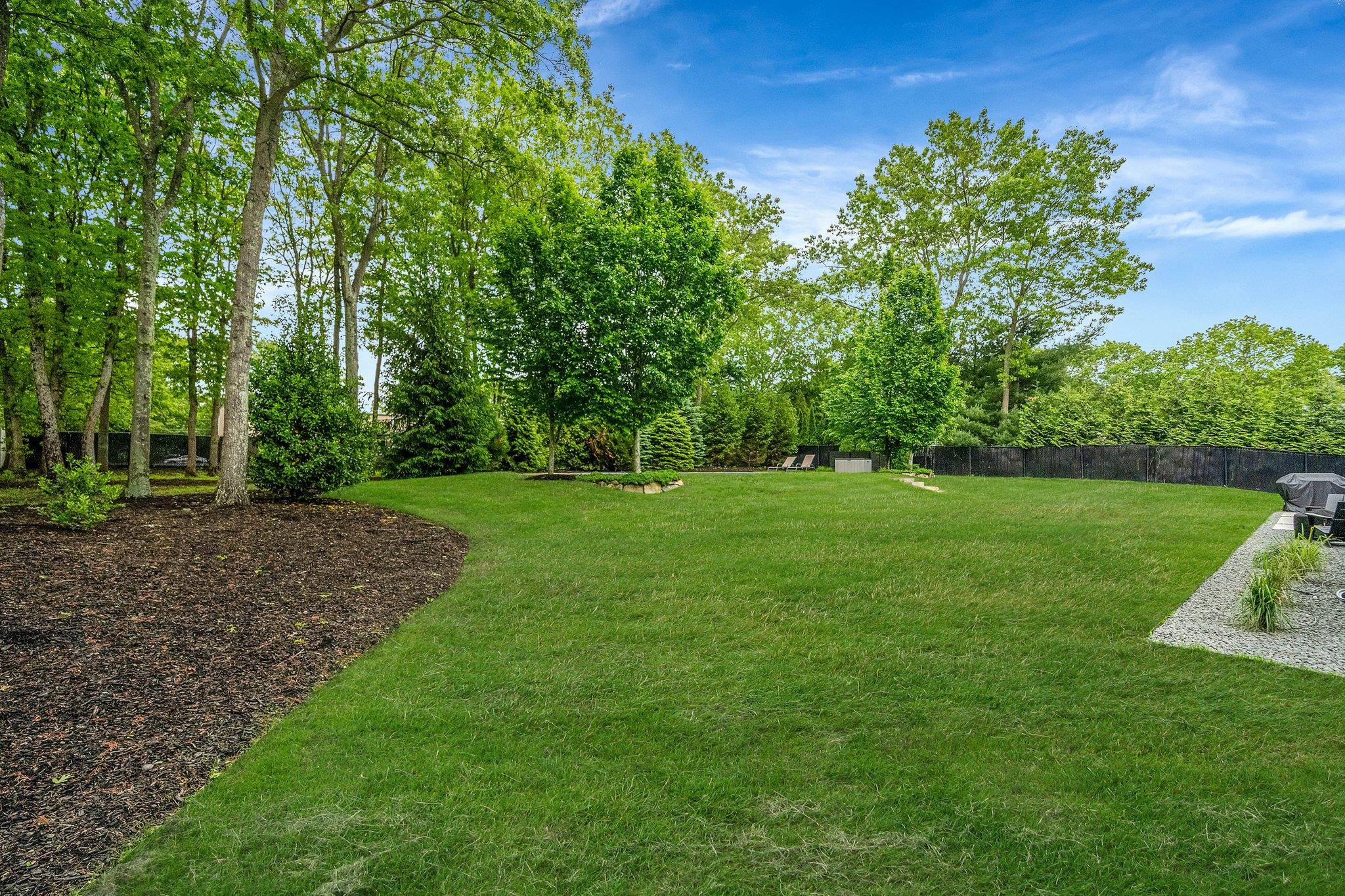 57 Varsity Boulevard, East Setauket, New York image 10