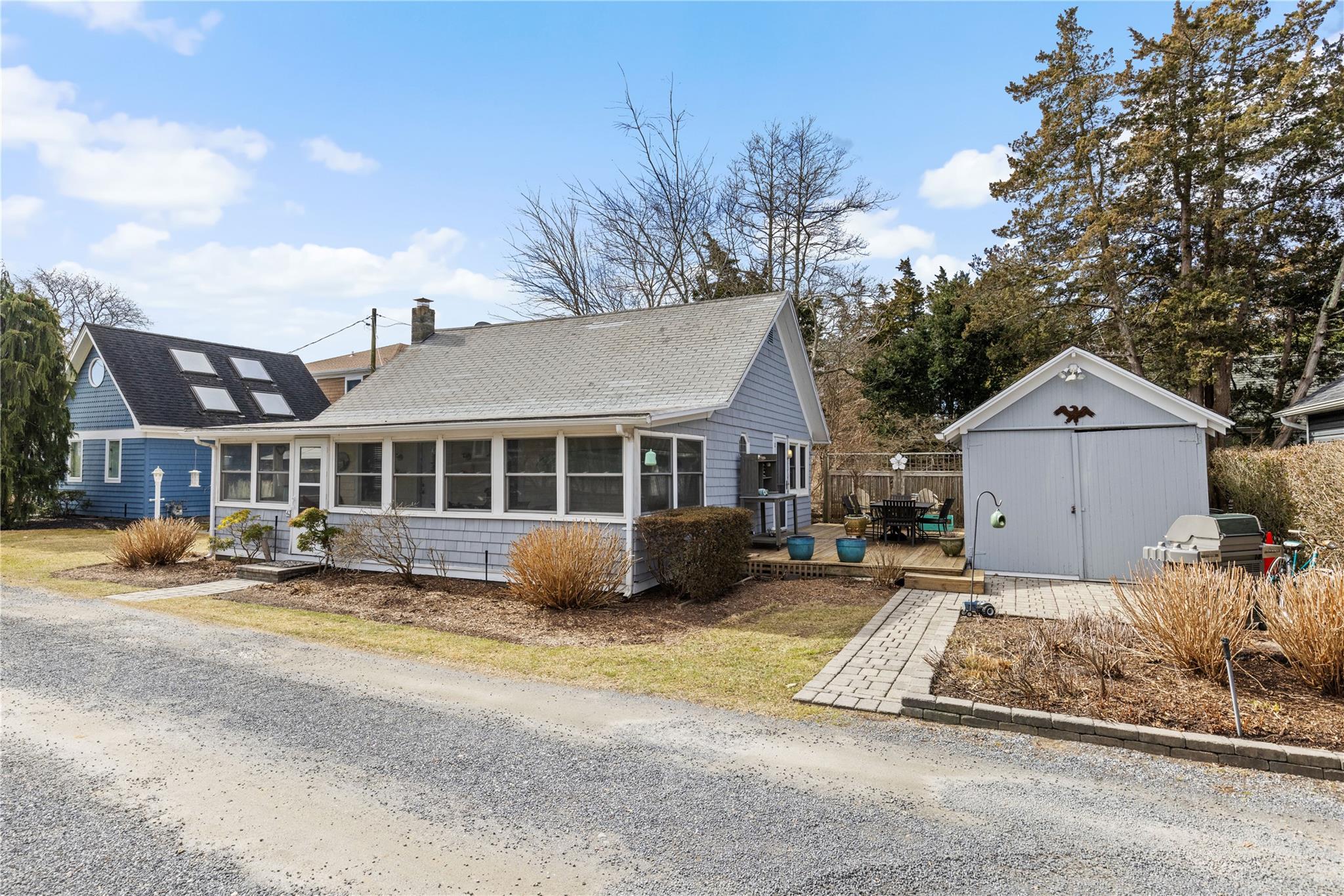 Phyllis Lane, Jamesport, Hamptons, NY - 2 Bedrooms  
1 Bathrooms - 